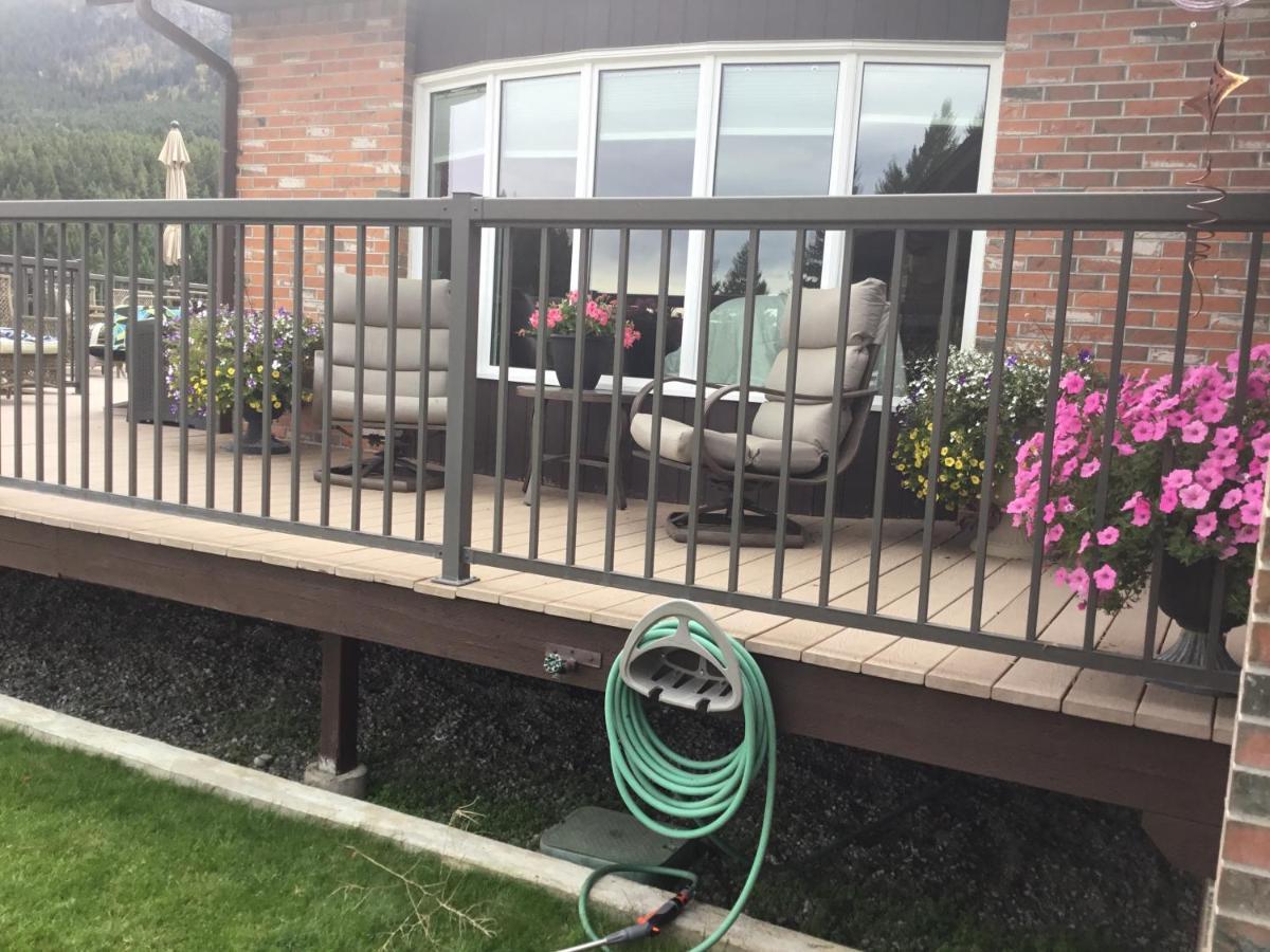 Burmis Bed And Bales Bed & Breakfast Bellevue Exterior photo